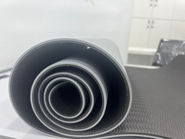 Sky Land Anti-Slip TPE Yoga Mat With Cushioned Surface In Gray-Black For Comfortable Workout - Image 6